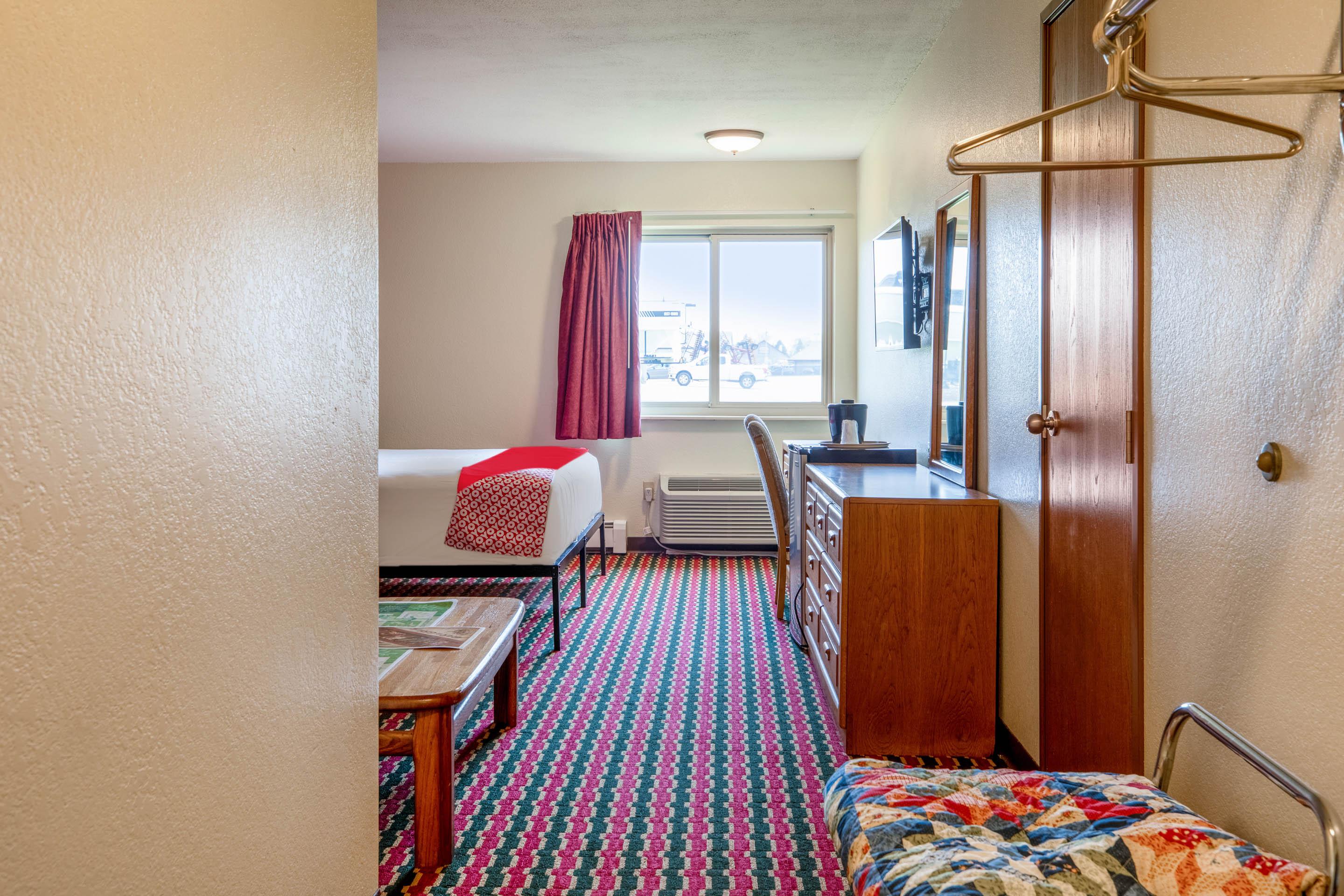 Oyo Hotel Chesaning Route 52 & Hwy 57 Kültér fotó