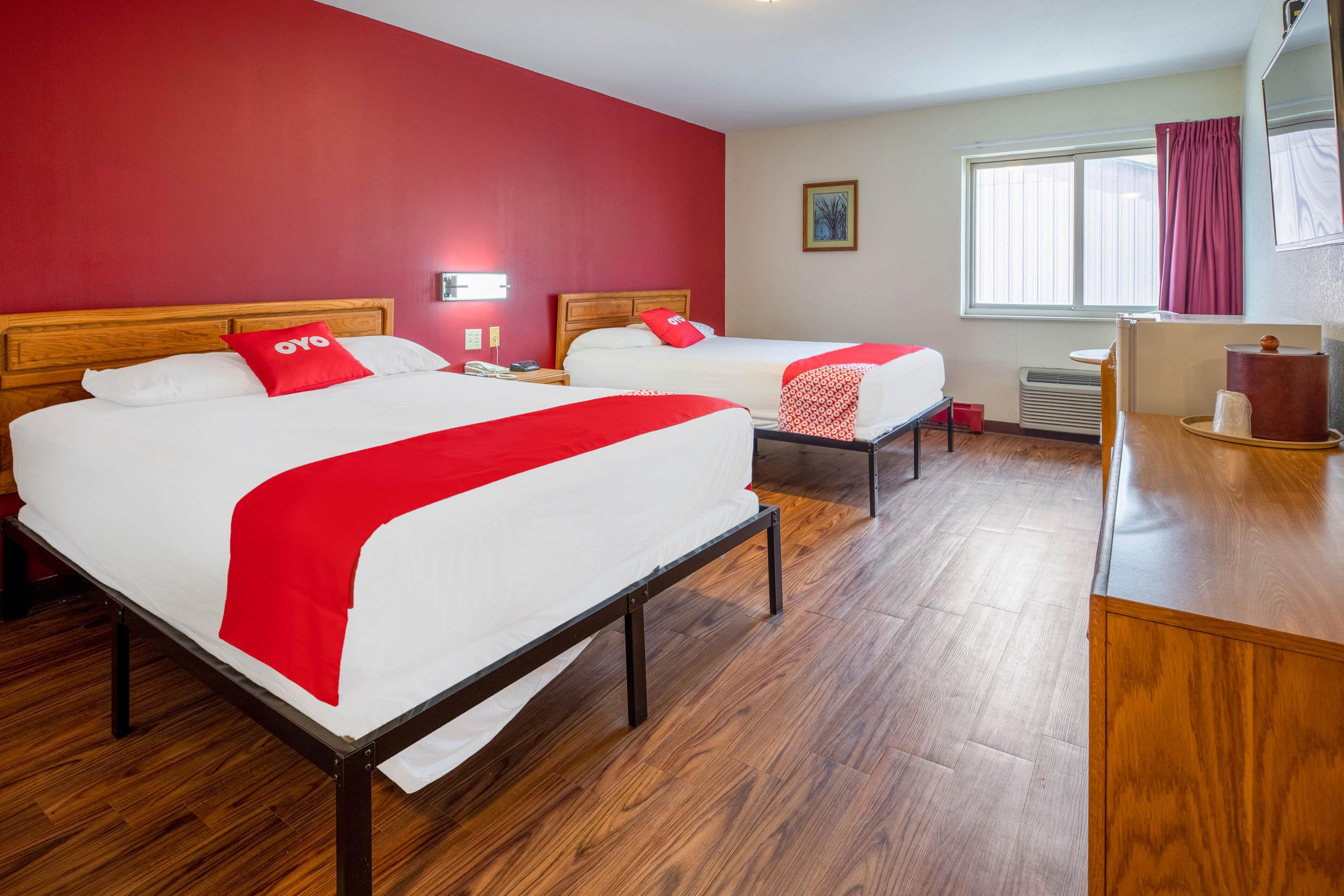Oyo Hotel Chesaning Route 52 & Hwy 57 Kültér fotó
